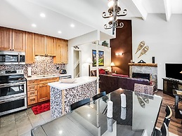 Vantage Point Condo 411