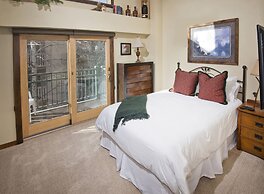 Vantage Point Condo 411