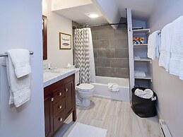 Vantage Point Condo 411