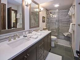 Vantage Point Condo 411