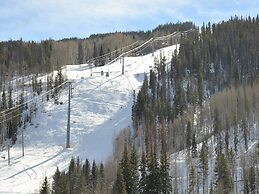 Vantage Point Condo 411