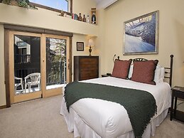 Vantage Point Condo 411