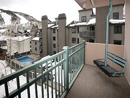 Vantage Point Condo 411