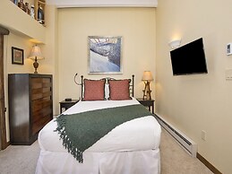 Vantage Point Condo 411