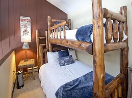 Vantage Point Condo 411