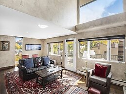 Vantage Point Condo 304