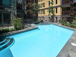 Village Center Condo 1G