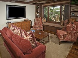 Cascade Village Chalet