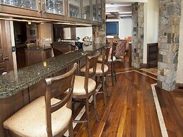 Cascade Village Chalet