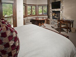 Cascade Village Chalet