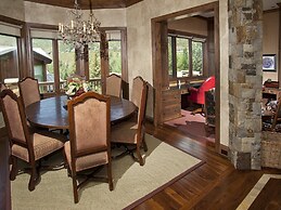 Cascade Village Chalet