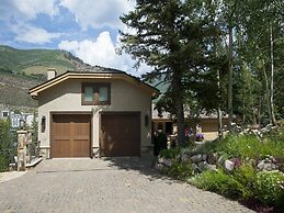 Cascade Village Chalet