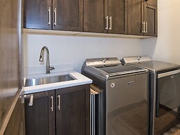 Glacier Court 1854 A