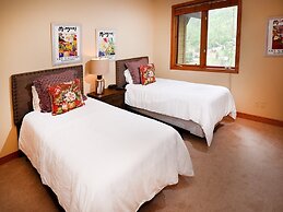 Glacier Court 1844 B