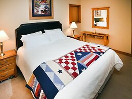 Glacier Court 1844 B