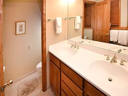 Glacier Court 1844 B