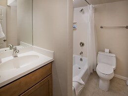 Vantage Point Condo 105