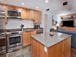 Vantage Point Condo 201