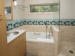 Coldstream Townhome 38