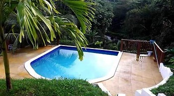 The blue Lagoon Hostel & Private Rooms