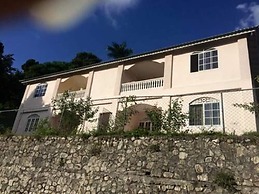 The blue Lagoon Hostel & Private Rooms