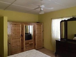 The blue Lagoon Hostel & Private Rooms