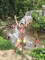 The blue Lagoon Hostel & Private Rooms