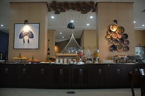 Tropical Executive Hotel