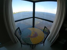 Tropical Executive Hotel