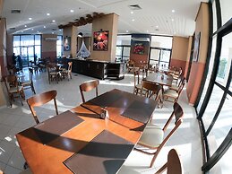 Tropical Executive Hotel