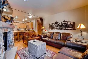 2 Bedroom Colorado Vacation Rental in River Run Village with Pool and 