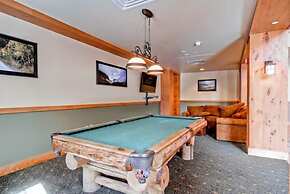 1 Bedroom Colorado Vacation Rental in River Run Village Steps from the