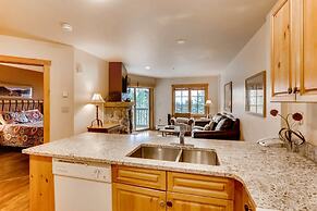 1 Bedroom Colorado Vacation Rental in River Run Village Steps from the