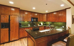 Aspen Ritz Carlton 3 bed Premier 02