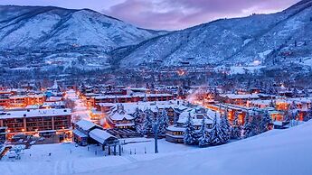 Aspen Ritz Carlton 3 bed Premier 02