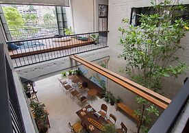 TAN Hostel x Cafe - Adults Only