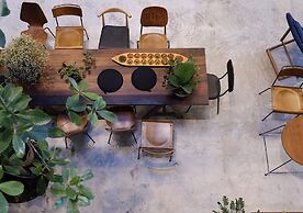 TAN Hostel x Cafe - Adults Only