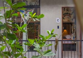 TAN Hostel x Cafe - Adults Only