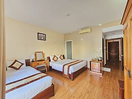 Venus Hotel - Massage & Sky Bar