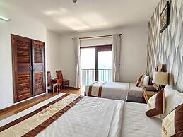 Venus Hotel - Massage & Sky Bar