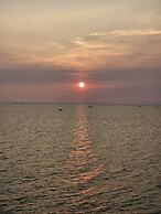 Venus Hotel - Massage & Sky Bar