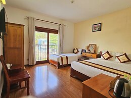 Venus Hotel - Massage & Sky Bar