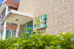 The Laid-back Dragon Lodge