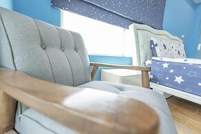 The Laid-back Dragon Lodge