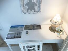 Life Resort St.Thomas Royal Palm