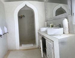 Life Resort St.Thomas Royal Palm