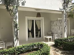 Life Resort St.Thomas Royal Palm