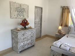 Life Resort St.Thomas Royal Palm