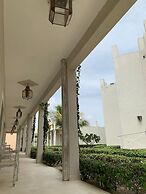 Life Resort St.Thomas Royal Palm