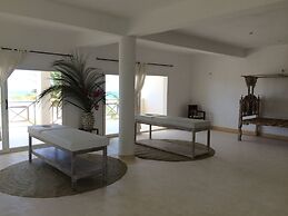 Life Resort St.Thomas Royal Palm